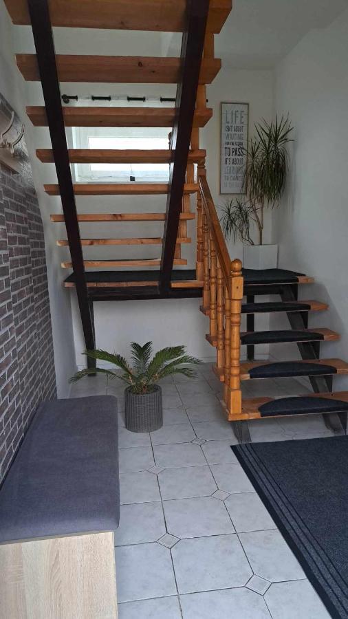 Naty Apartman Haniska Экстерьер фото